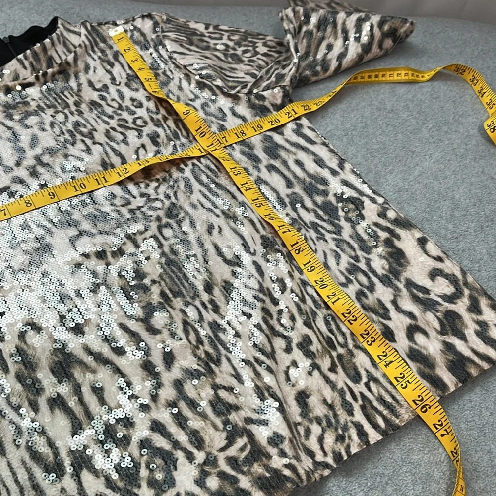 Chicos Print Sequin Top XL Mobwife Party Grunge Mod Longsleeve Animal Whimsy - Picture 5 of 13